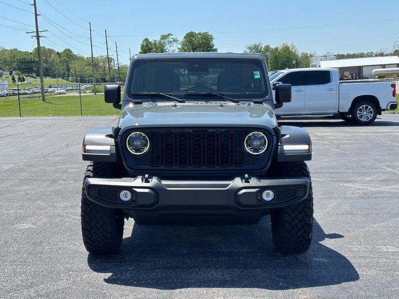 Jeep Wrangler Vehicle Full-screen Gallery Image 8