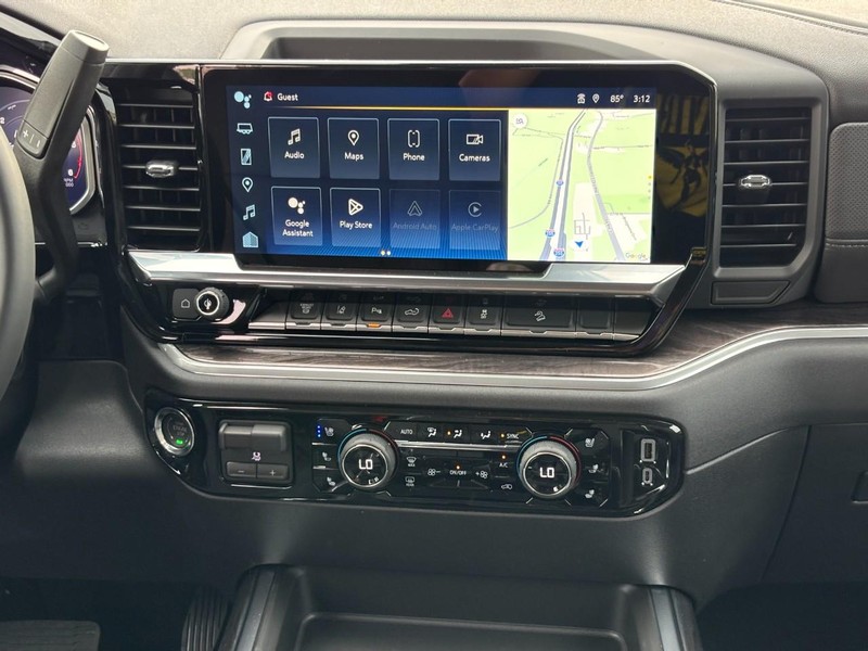 Chevrolet Silverado 2500HD Vehicle Full-screen Gallery Image 8