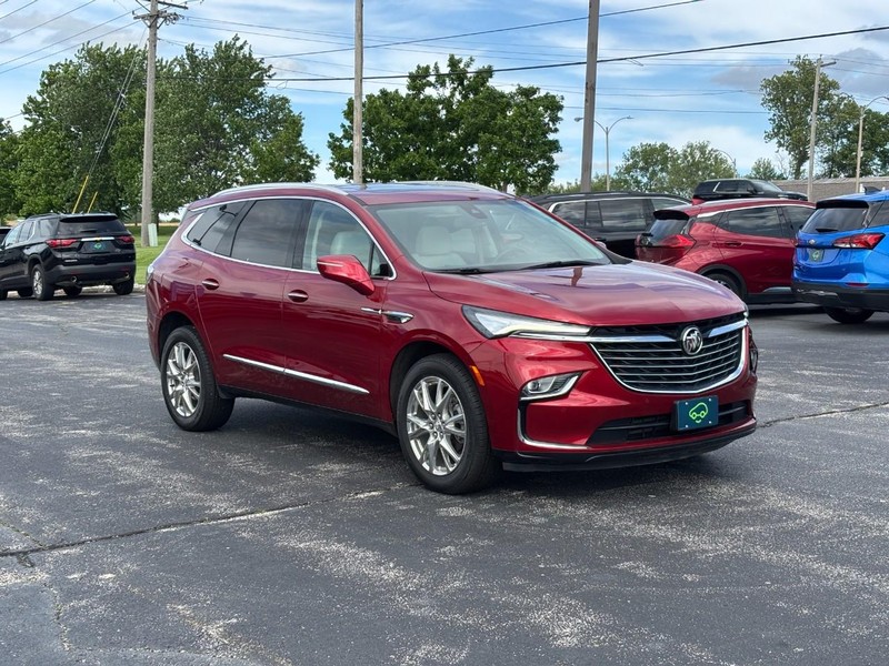 Buick Enclave Vehicle Full-screen Gallery Image 07