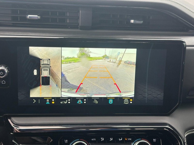 GMC Sierra 1500 Vehicle Full-screen Gallery Image 21