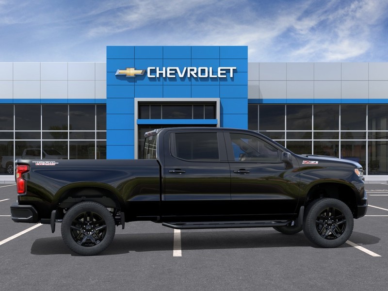 Chevrolet Silverado 1500 Vehicle Full-screen Gallery Image 5