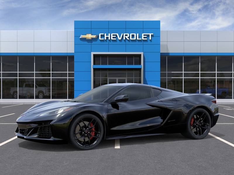 Chevrolet Corvette Vehicle Full-screen Gallery Image 2