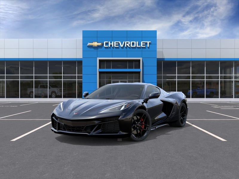 Chevrolet Corvette Vehicle Full-screen Gallery Image 8