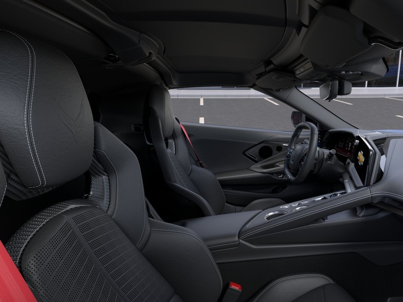 Chevrolet Corvette Vehicle Full-screen Gallery Image 17