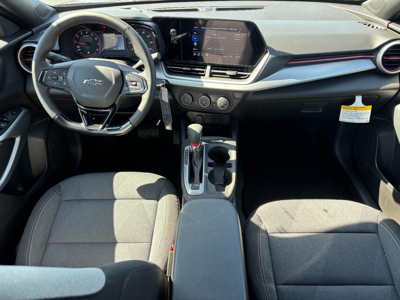 Chevrolet Trax Vehicle Full-screen Gallery Image 6
