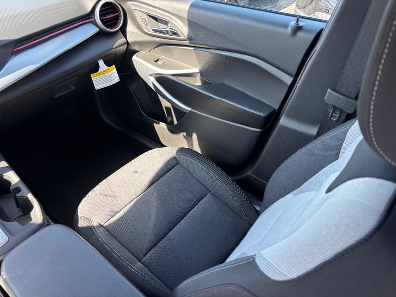 Chevrolet Trax Vehicle Full-screen Gallery Image 9