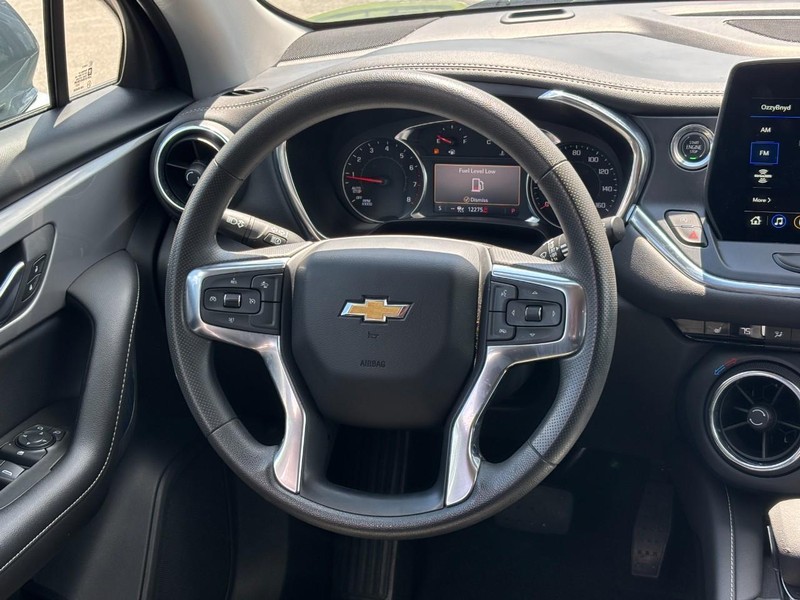 Chevrolet Blazer Vehicle Full-screen Gallery Image 12