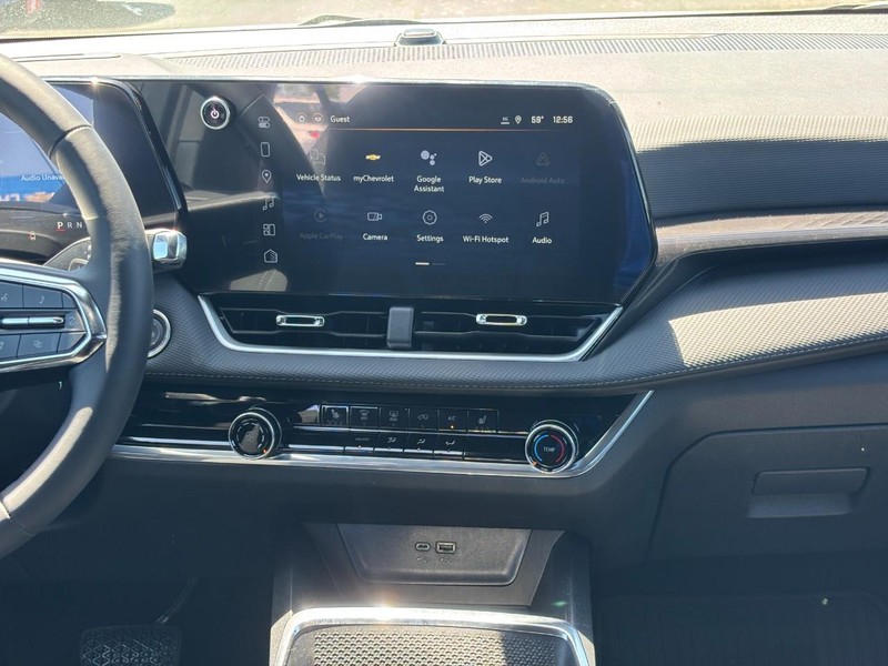 Chevrolet Equinox Vehicle Full-screen Gallery Image 8