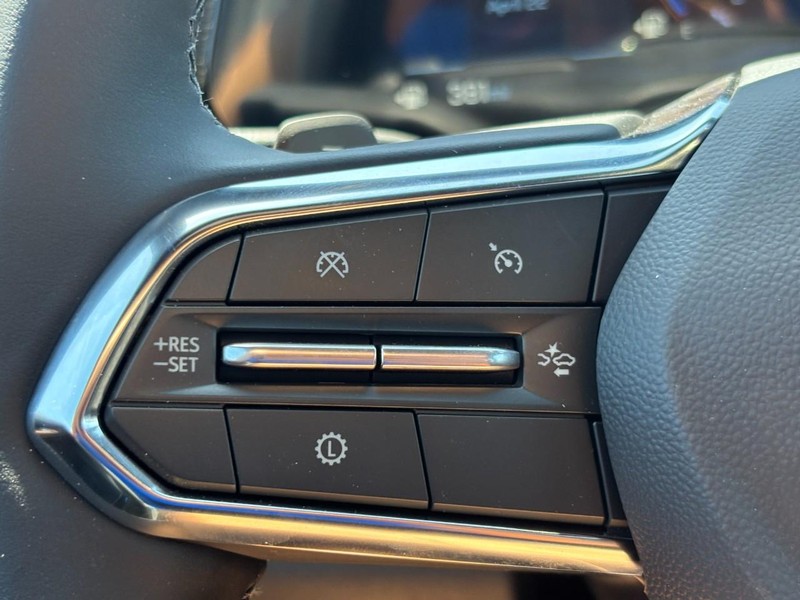 Chevrolet Equinox Vehicle Full-screen Gallery Image 12