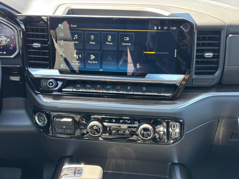 Chevrolet Silverado 1500 Vehicle Full-screen Gallery Image 8