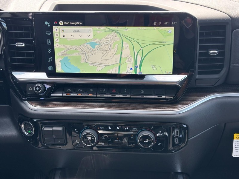 Chevrolet Silverado 1500 Vehicle Full-screen Gallery Image 8