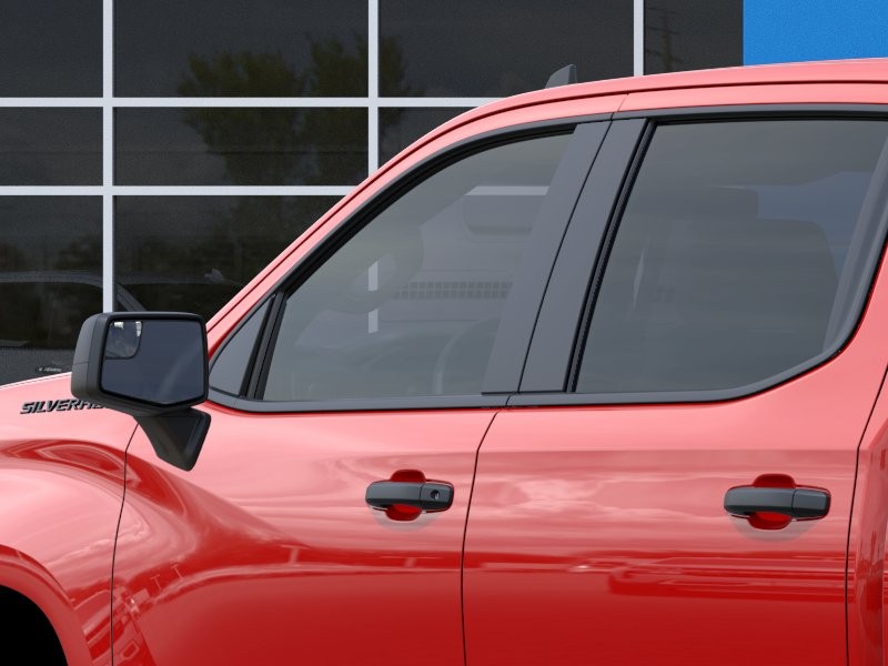 Chevrolet Silverado 1500 Vehicle Full-screen Gallery Image 12