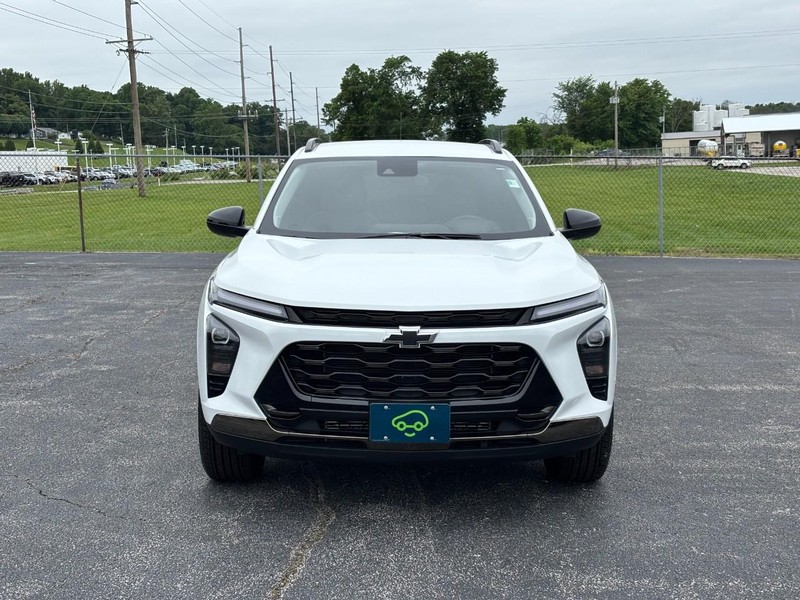 Chevrolet Trax Vehicle Full-screen Gallery Image 8