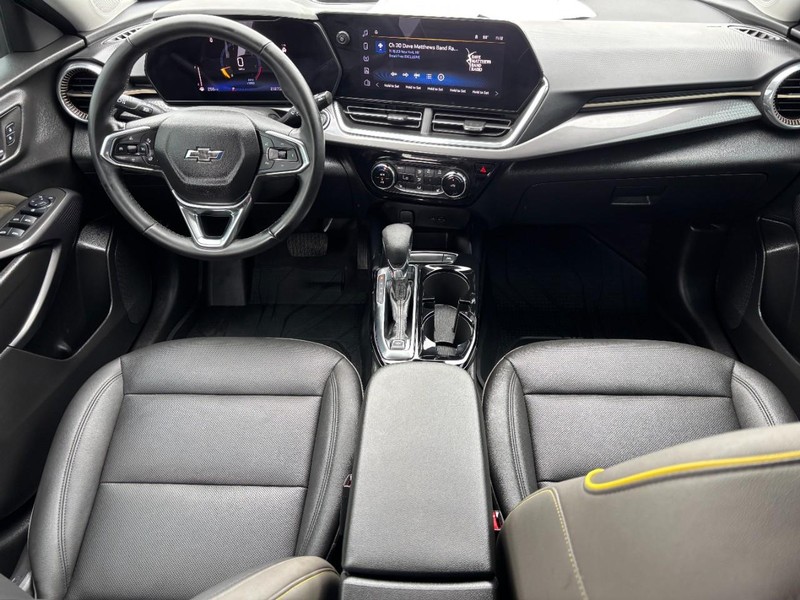 Chevrolet Trax Vehicle Full-screen Gallery Image 11