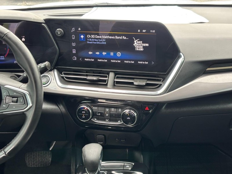 Chevrolet Trax Vehicle Full-screen Gallery Image 13