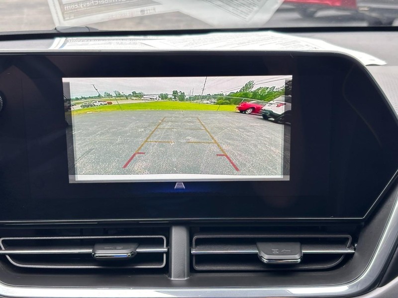 Chevrolet Trax Vehicle Full-screen Gallery Image 21