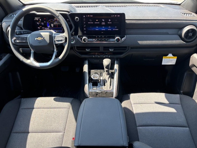 Chevrolet Colorado Vehicle Full-screen Gallery Image 6