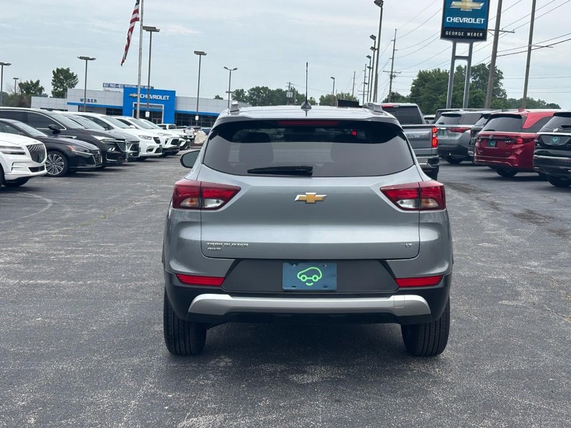 Chevrolet TrailBlazer Vehicle Full-screen Gallery Image 4
