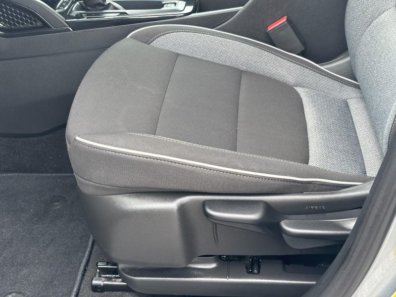 Chevrolet TrailBlazer Vehicle Full-screen Gallery Image 15