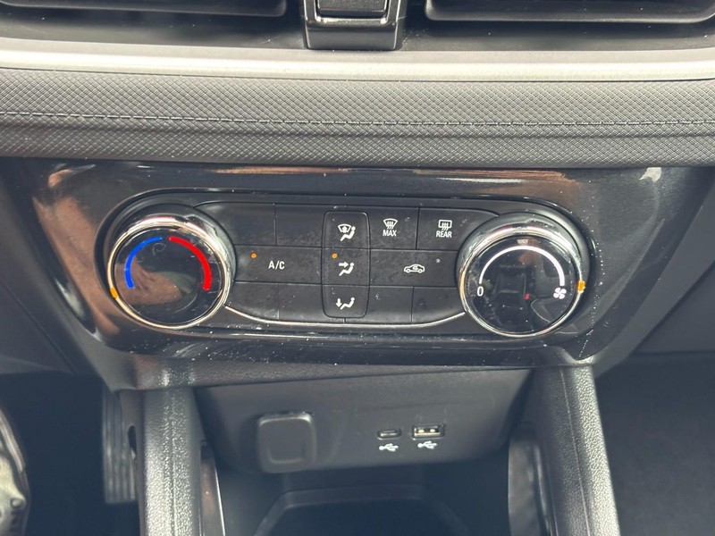 Chevrolet TrailBlazer Vehicle Full-screen Gallery Image 22