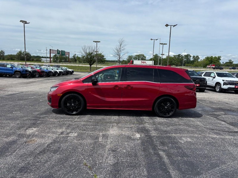 Honda Odyssey Vehicle Full-screen Gallery Image 02