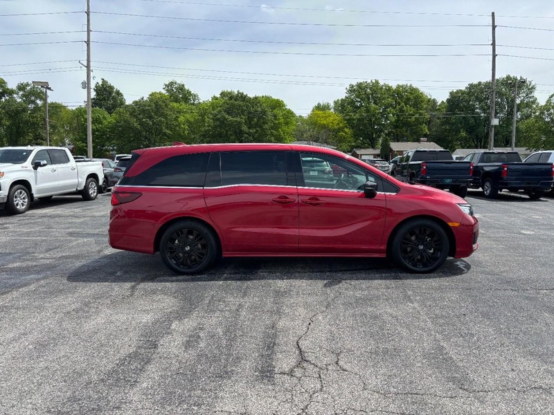 Honda Odyssey Vehicle Full-screen Gallery Image 06