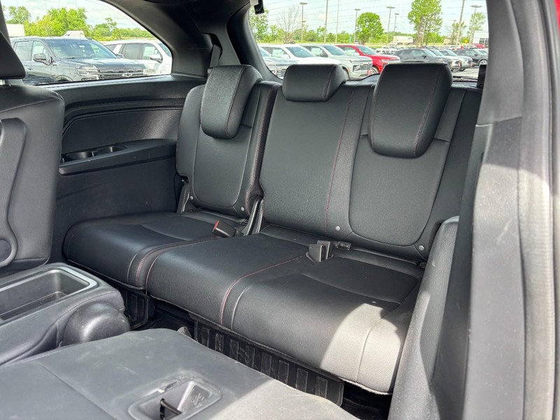 Honda Odyssey Vehicle Full-screen Gallery Image 10