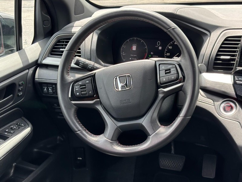 Honda Odyssey Vehicle Full-screen Gallery Image 14