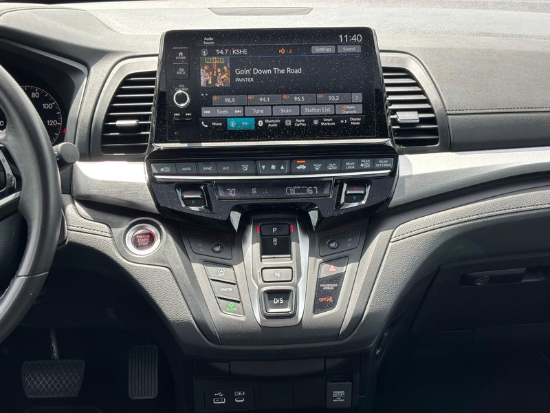 Honda Odyssey Vehicle Full-screen Gallery Image 15