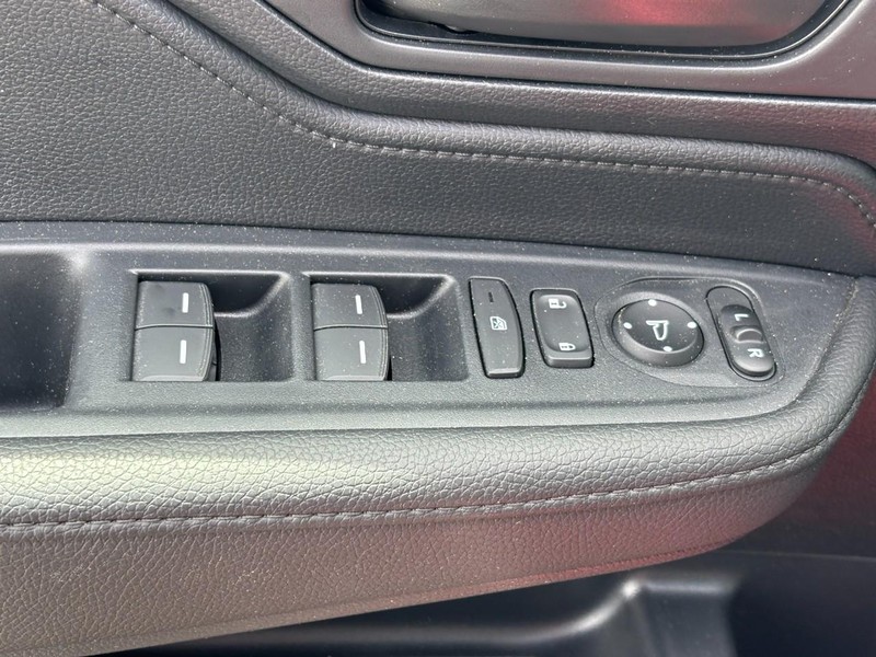 Honda Odyssey Vehicle Full-screen Gallery Image 18