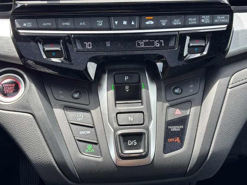 Honda Odyssey Vehicle Full-screen Gallery Image 24