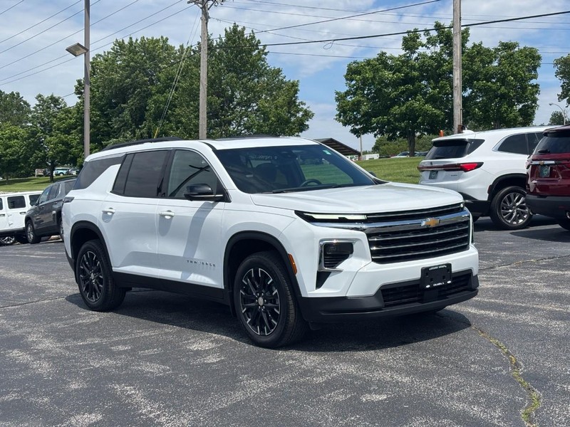 Chevrolet Traverse Vehicle Full-screen Gallery Image 7