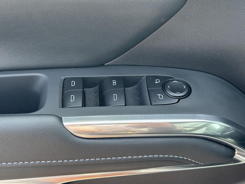 Chevrolet Traverse Vehicle Full-screen Gallery Image 17