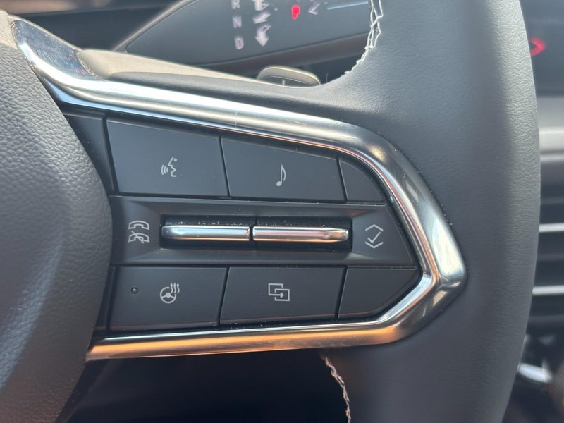 Chevrolet Traverse Vehicle Full-screen Gallery Image 19