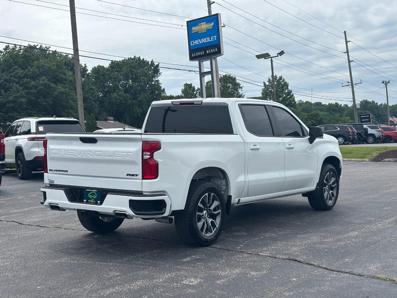 Chevrolet Silverado 1500 Vehicle Full-screen Gallery Image 5