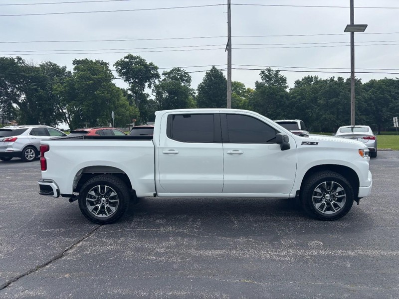 Chevrolet Silverado 1500 Vehicle Full-screen Gallery Image 6