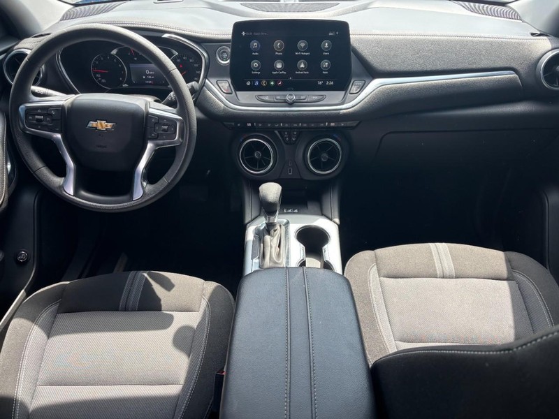 Chevrolet Blazer Vehicle Full-screen Gallery Image 11