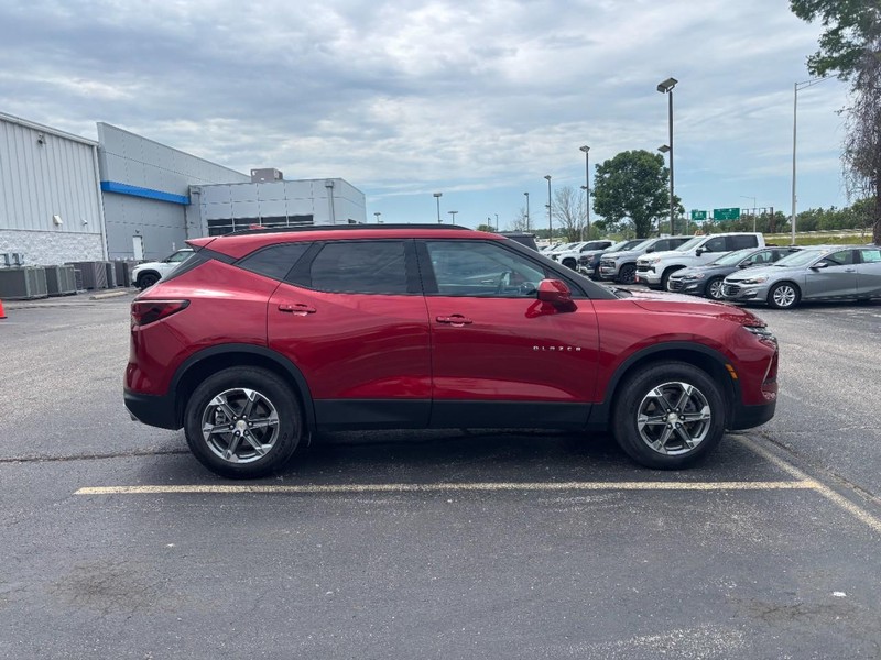 Chevrolet Blazer Vehicle Full-screen Gallery Image 06