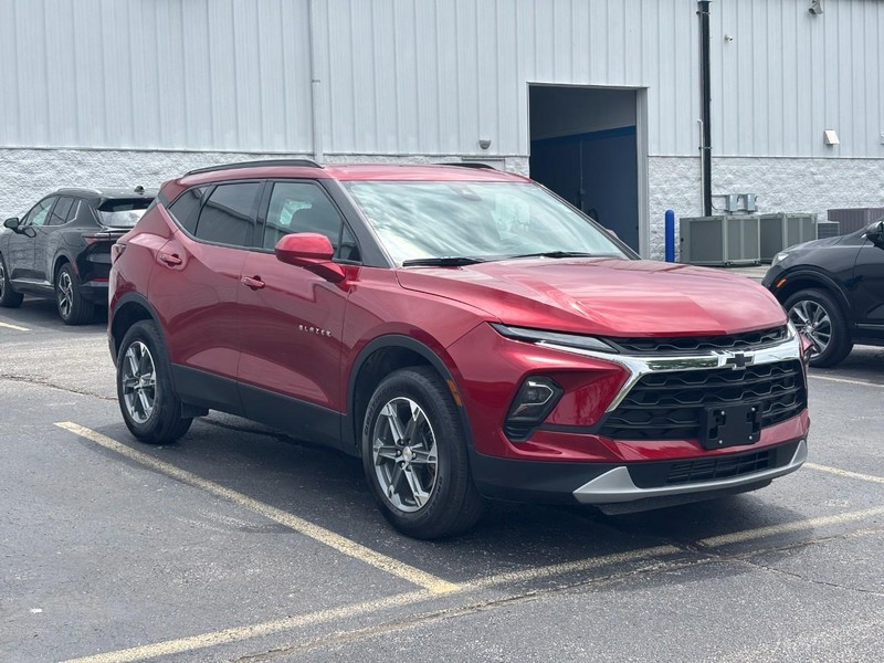 Chevrolet Blazer Vehicle Full-screen Gallery Image 07