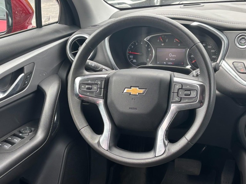 Chevrolet Blazer Vehicle Full-screen Gallery Image 12