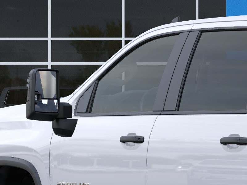 Chevrolet Silverado 2500HD Vehicle Full-screen Gallery Image 12