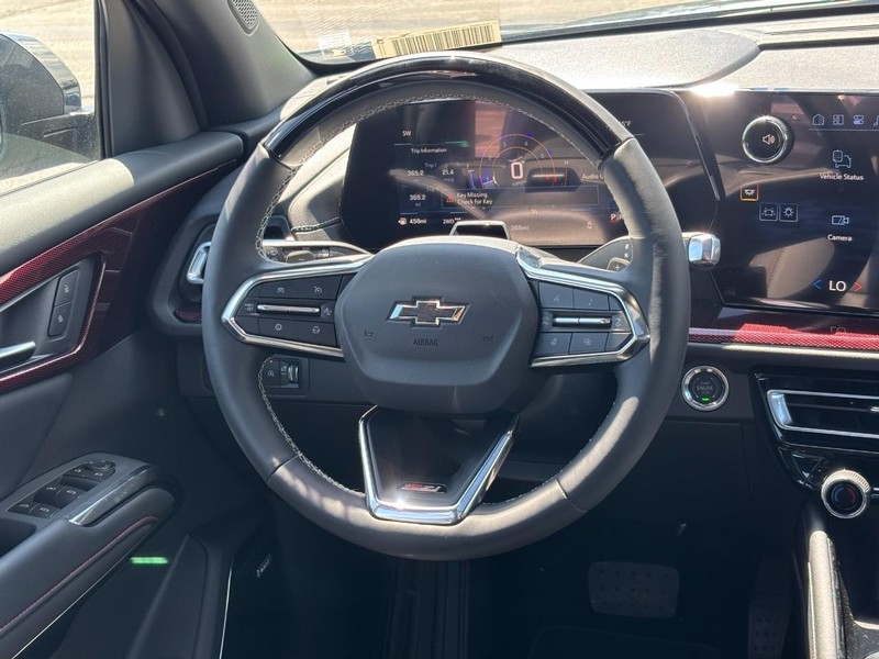 Chevrolet Traverse Vehicle Full-screen Gallery Image 8