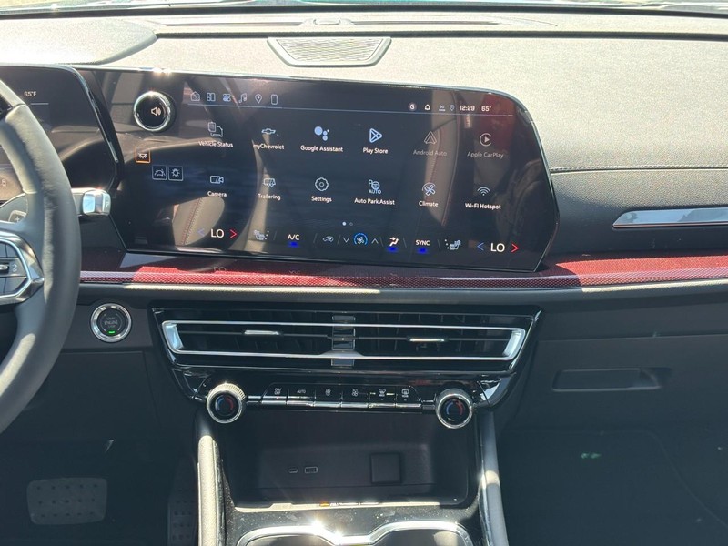 Chevrolet Traverse Vehicle Full-screen Gallery Image 9