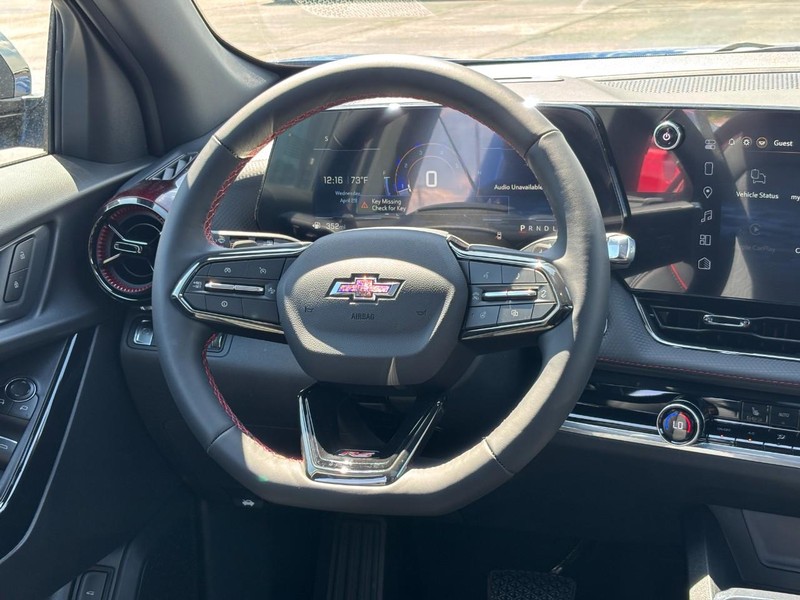 Chevrolet Equinox Vehicle Full-screen Gallery Image 7