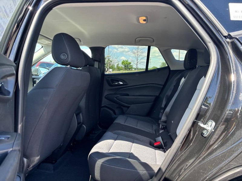 Chevrolet Trax Vehicle Full-screen Gallery Image 5
