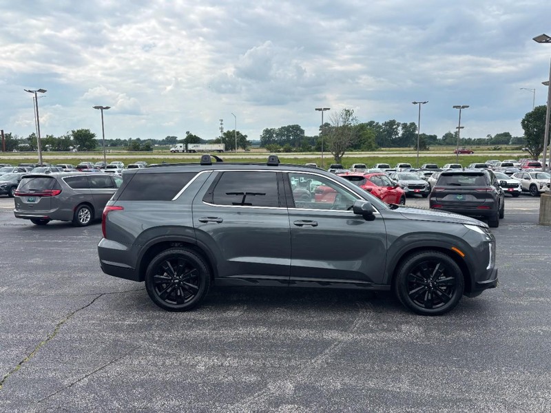 Hyundai Palisade Vehicle Full-screen Gallery Image 6