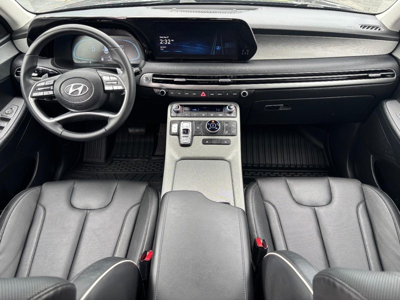 Hyundai Palisade Vehicle Full-screen Gallery Image 12
