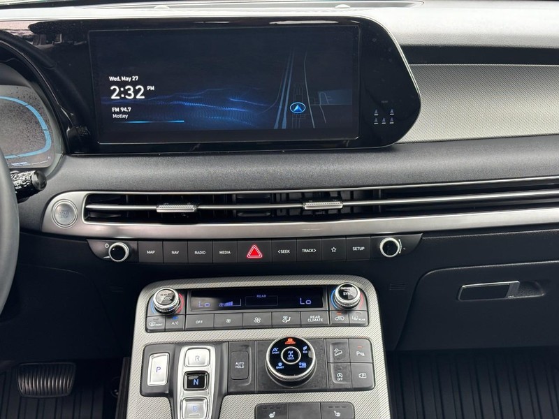 Hyundai Palisade Vehicle Full-screen Gallery Image 14