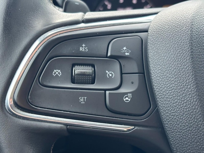Buick Envision Vehicle Full-screen Gallery Image 17