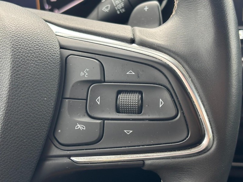 Buick Envision Vehicle Full-screen Gallery Image 18